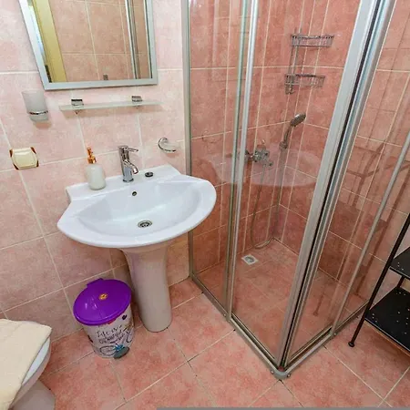 Villa The Ultimate In An Ideal Location, 1004